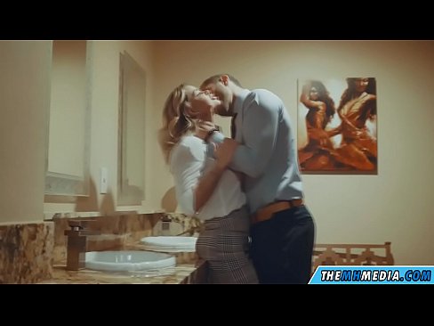 ❤️ ໃນເວລາທີ່ຜິວເນື້ອສີຂາວ busty seduces ທ່ານຢູ່ໃນຫ້ອງນ້ໍາສາທາລະນະ ️❌ ວິດີໂອໂປ້ ຢູ່ຄອມ lo.np64.ru